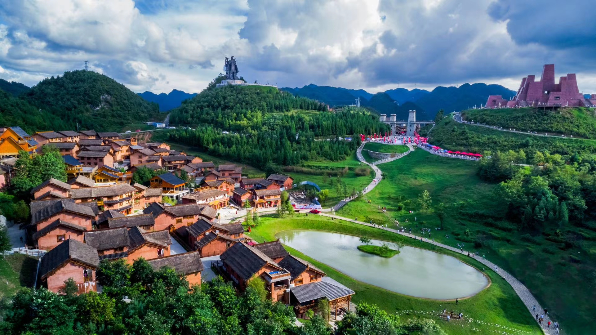 "五一"暢游多彩貴州|@游客朋友 快查收貴州文化旅游活動(dòng)及惠民優(yōu)惠政